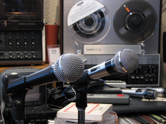 Shure SM48 and Shure PE56D Unisphere microphones in Phantom Productions' vintage reel to reel recording collection