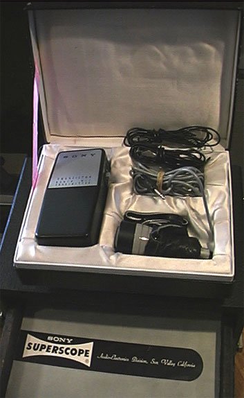 picture of Sony CR-4 wirless microphone system