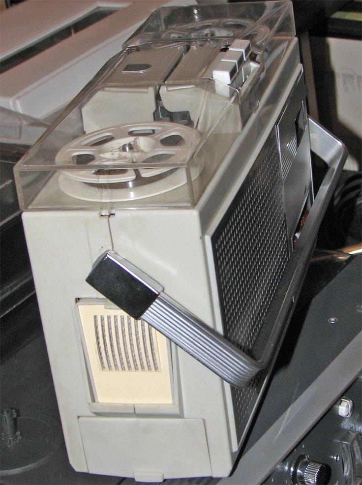 Norelco 101 reel to reel tape recorder in Reel2ReelTexas.com's vintage recording collection